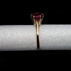 Vintage Solid 10k Yellow Gold Lab-Created Ruby Solitaire Ring Sz 5.25